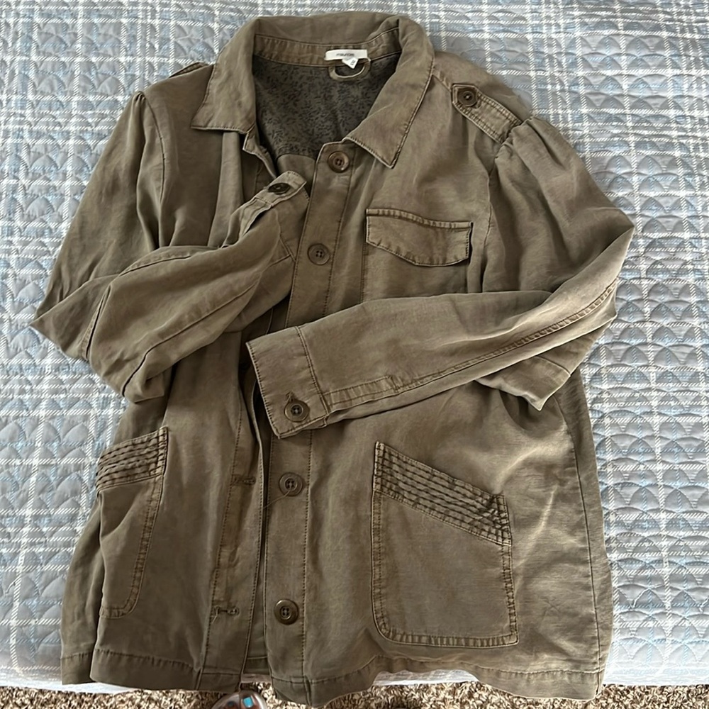 Women’s lightweight jacket